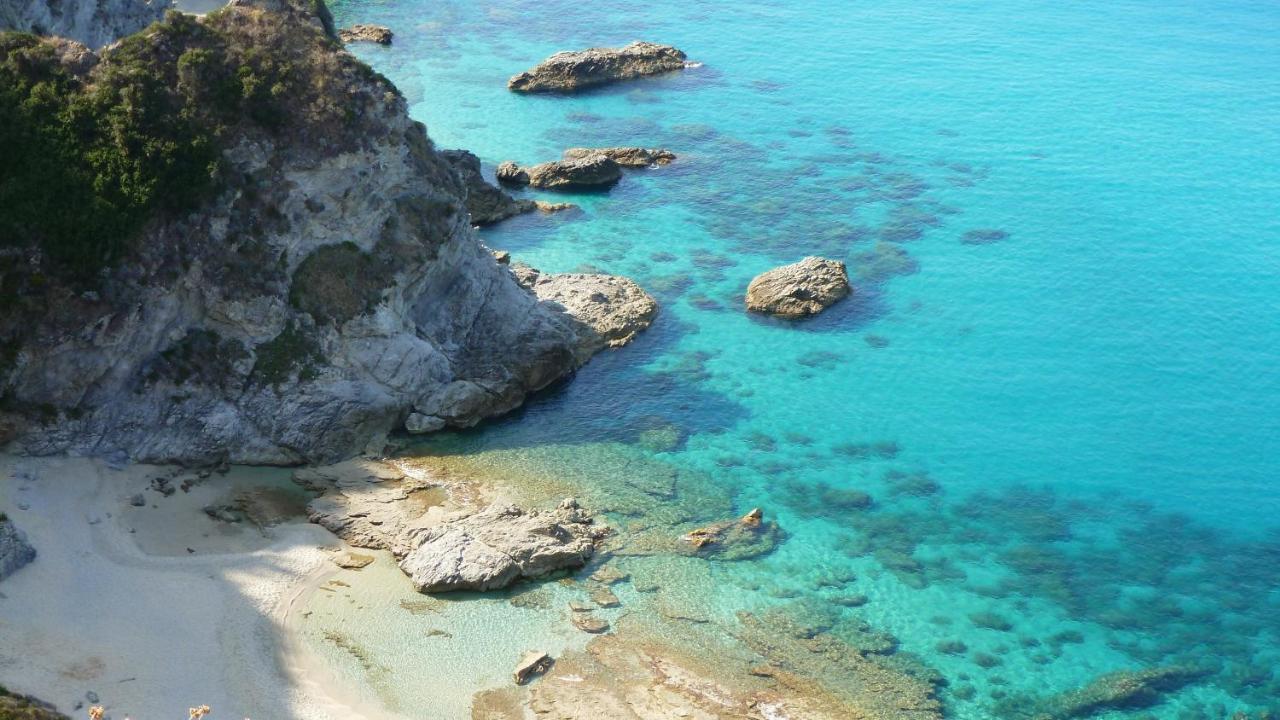 Villa Maria Elena Charme B&B Capo Vaticano Exteriör bild